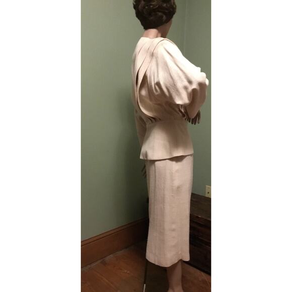 Vintage 1980s Pierre Cardin Boutique Cream Raw Silk Skirt Suit w/Peplum - Picture 5 of 6